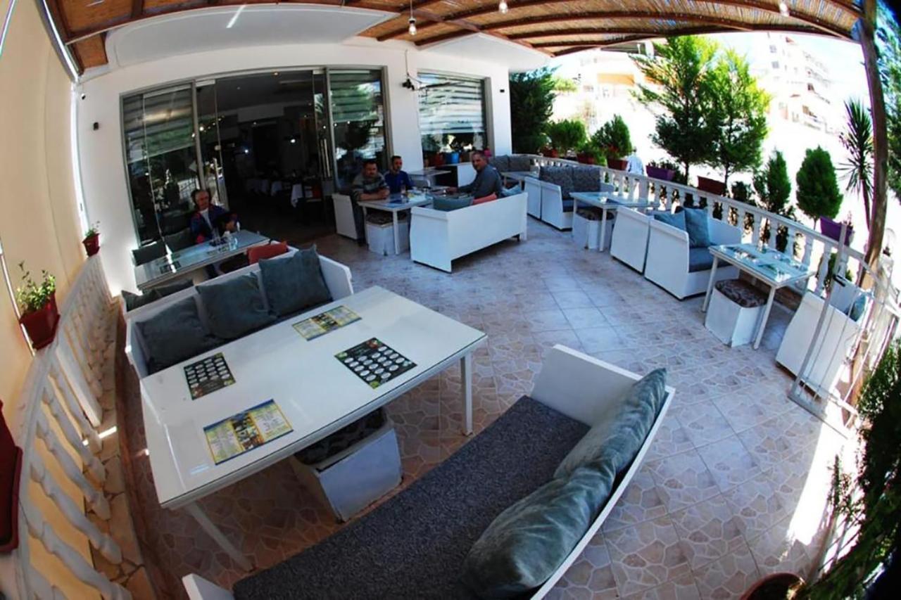 Hotel Driloni 卡萨米尔 外观 照片