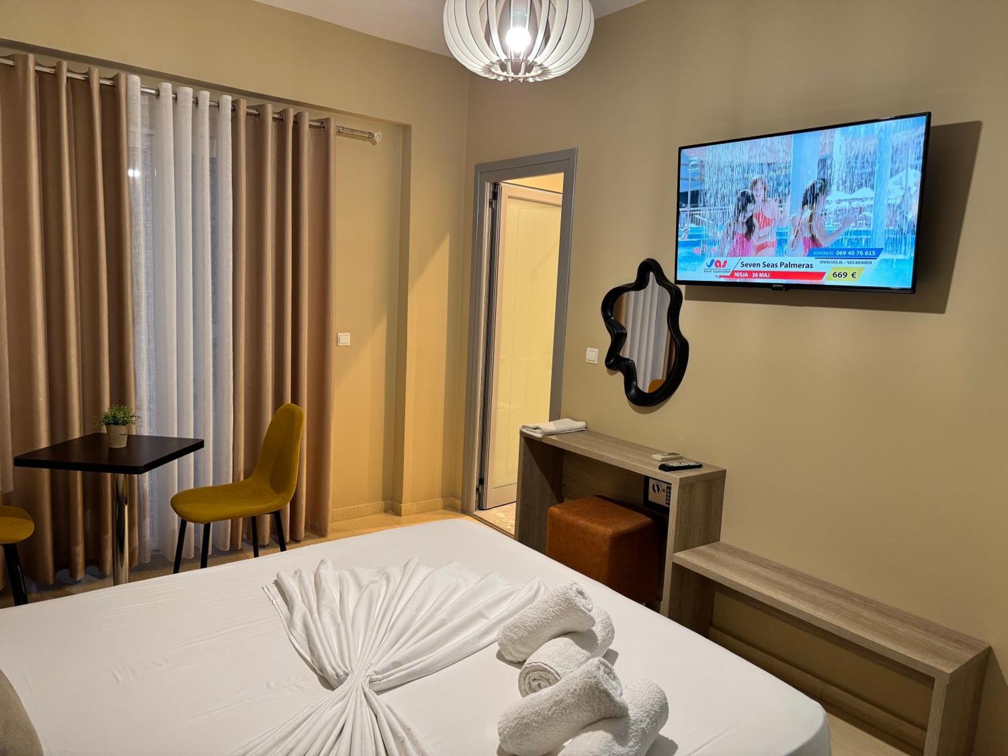 Hotel Driloni 卡萨米尔 外观 照片